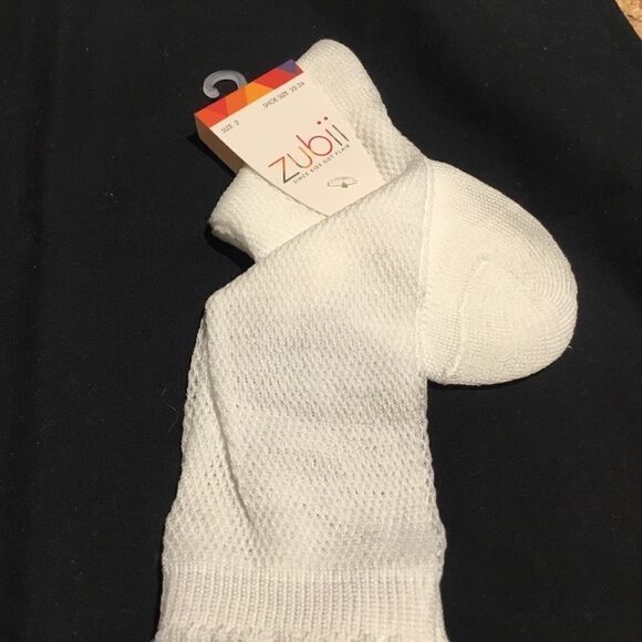 SALE 5/$10! NWT Girls Knee Socks Sz 2. - Picture 4 of 4